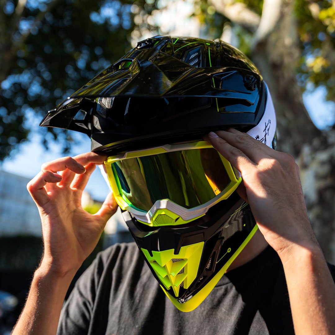 casco off road enduro ZOFY Z2 liviano homologado Argentina
