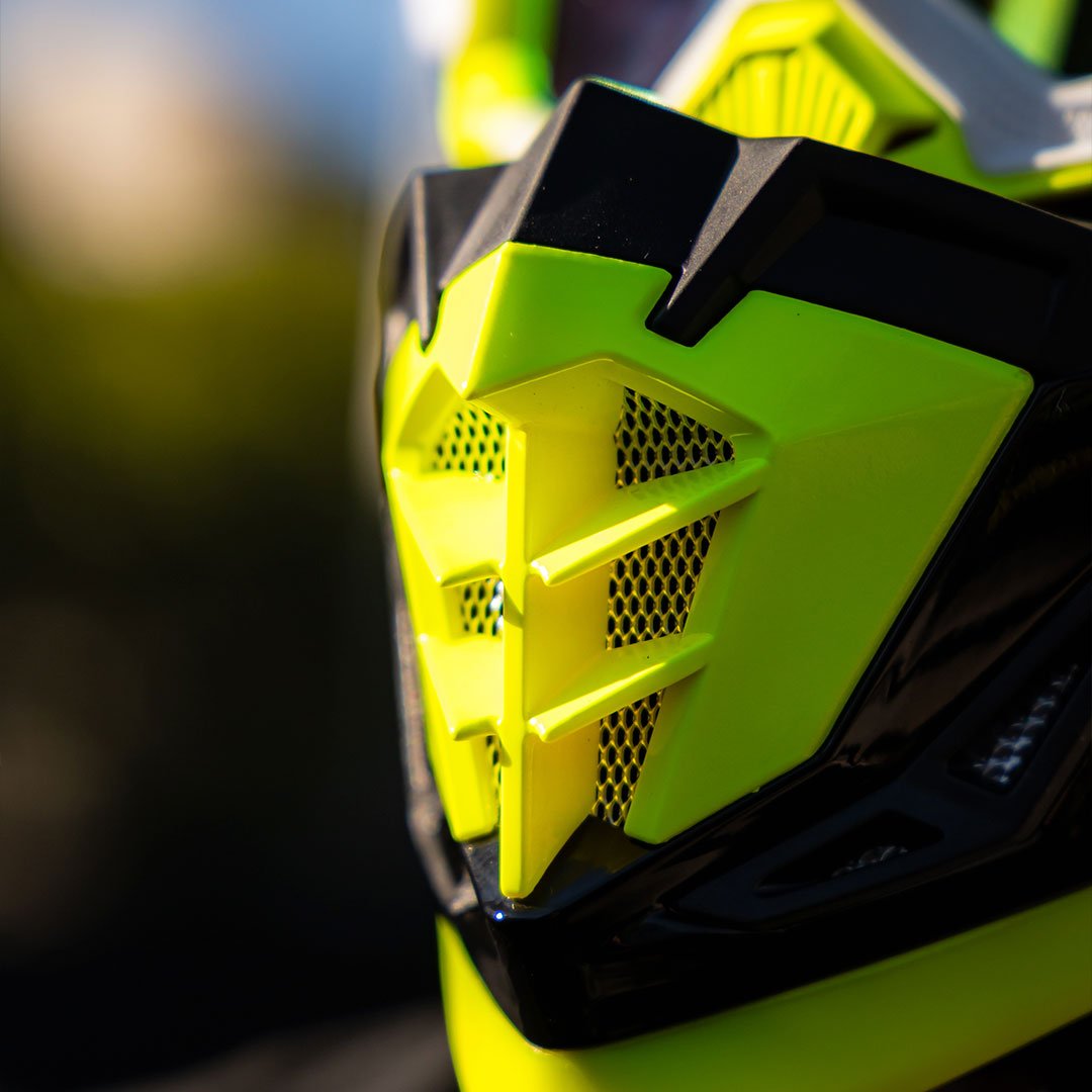 casco off road enduro ZOFY Z2 liviano homologado Argentina